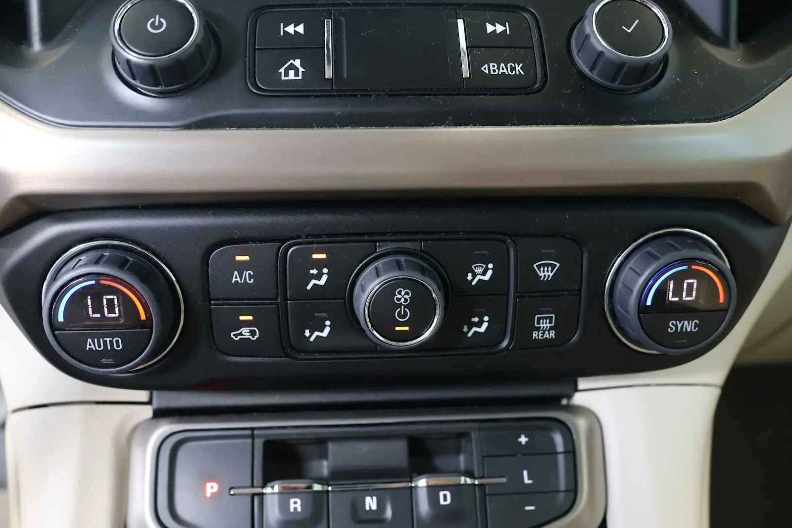 Used 2023 Ebony Twilight Metallic GMC Denali image 17