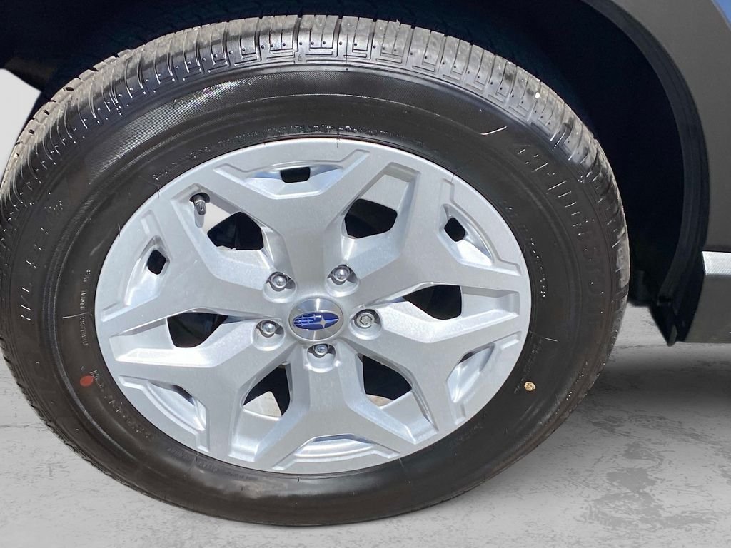 Used 2024 Blue Subaru Base image 23