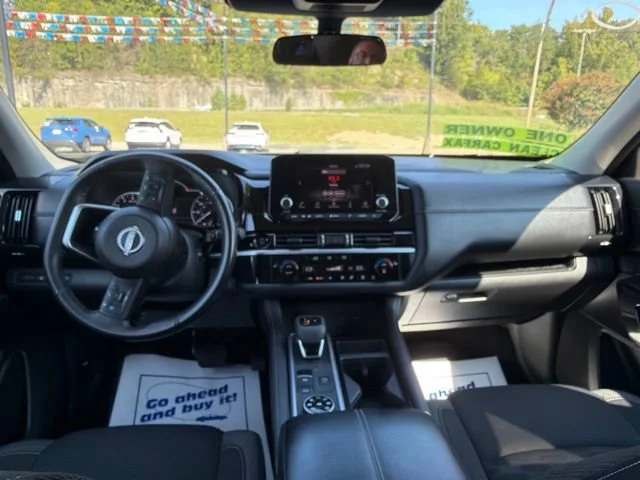 Used 2025 Silver Nissan SV image 25
