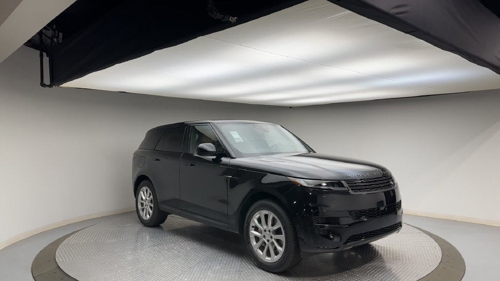Used 2024 Santorini Black Metallic Land Rover SE image 2