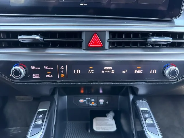 New 2026 Glacial White Pearl Kia S image 14