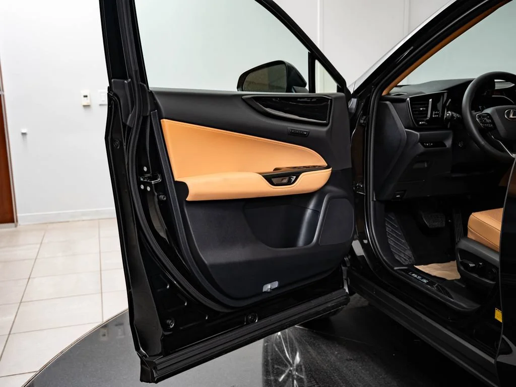 New 2026 Caviar Lexus 450h+ Premium image 26