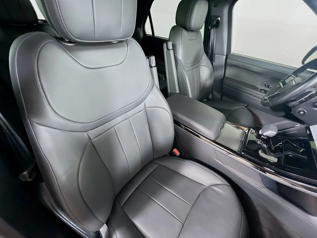 Used 2024 Eiger Gray Metallic Land Rover Dynamic SE image 30