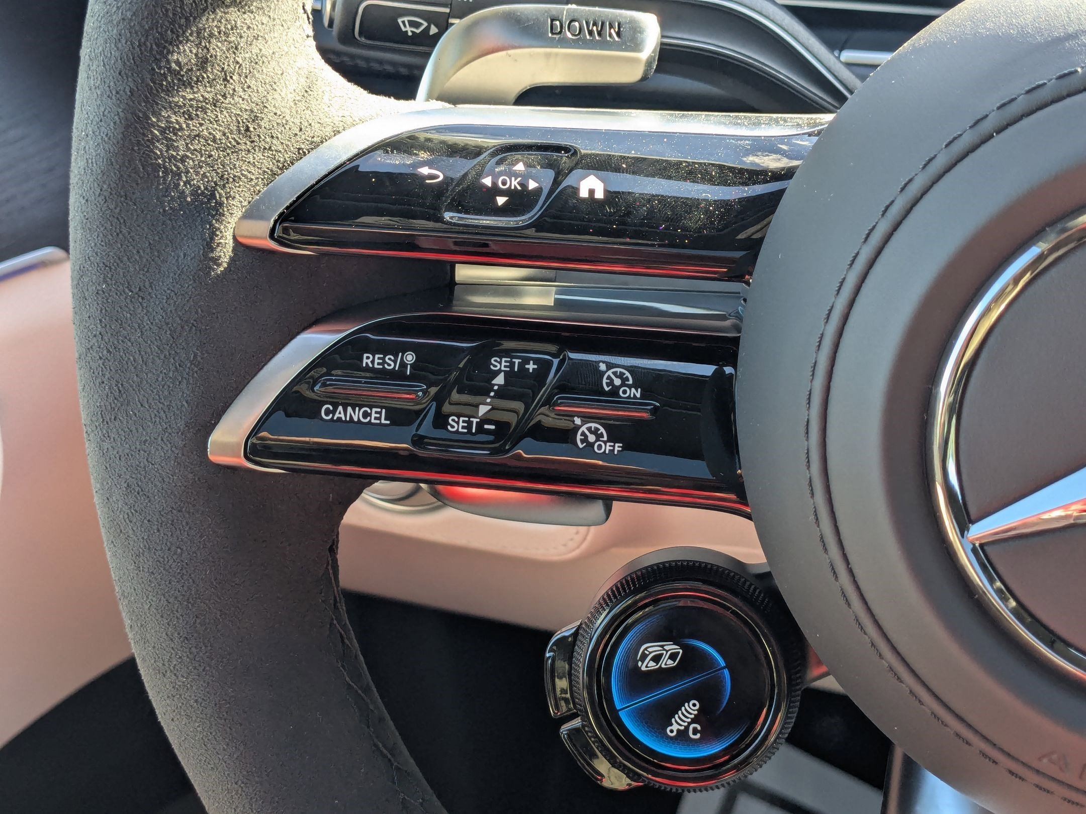 New 2026 Selenite Grey Metallic Mercedes-Benz AMG® GLE 53 4MATIC+ Coupe image 53