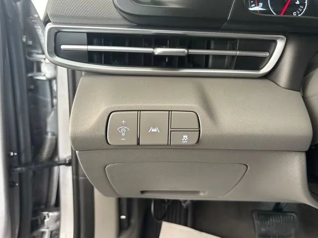 Used 2023 Gray Hyundai SEL image 12