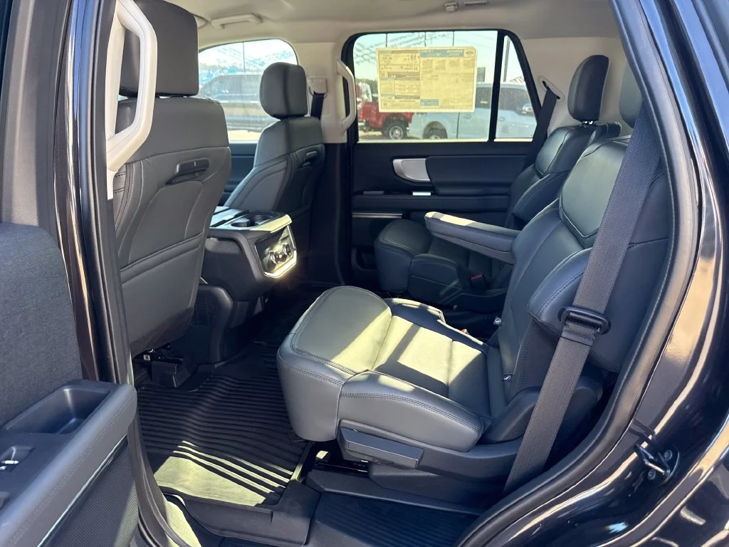 New 2026 Dark Matter Gray Metallic Ford Active image 32