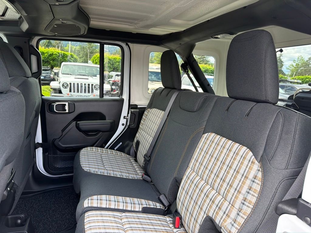 New 2026 Bright White Clearcoat Jeep 85th Anniversary Edition image 31