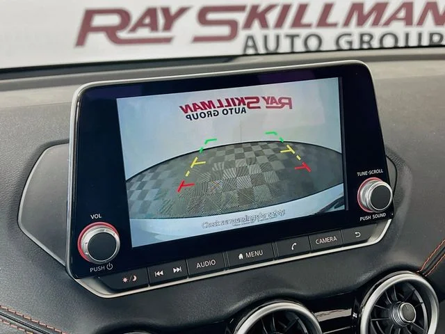 Used 2025 White Nissan SR image 18