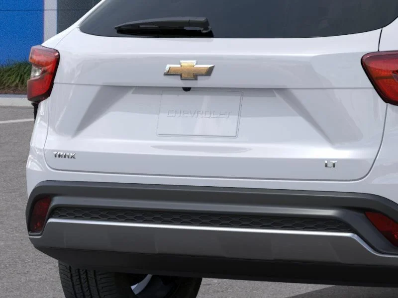 New 2026 Summit White Chevrolet LT image 24