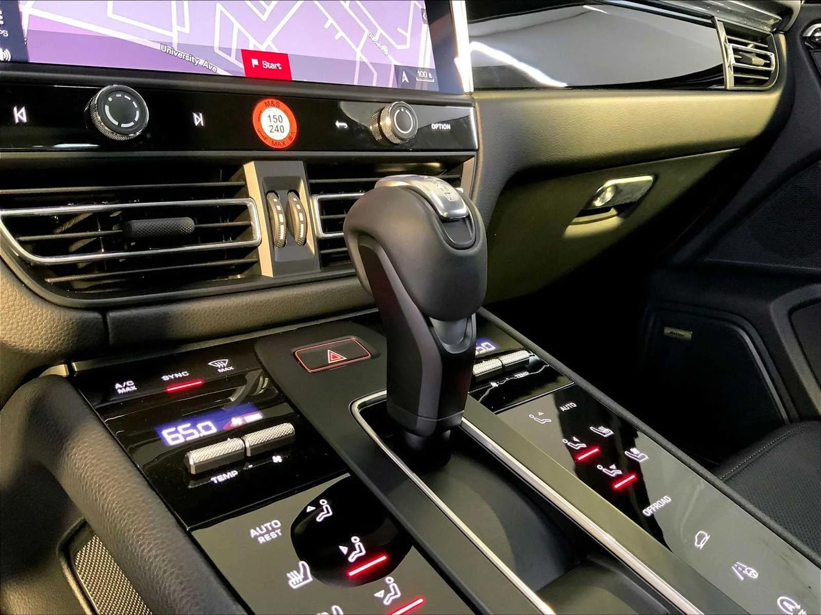 2026 Porsche Macan Base - Photo 17