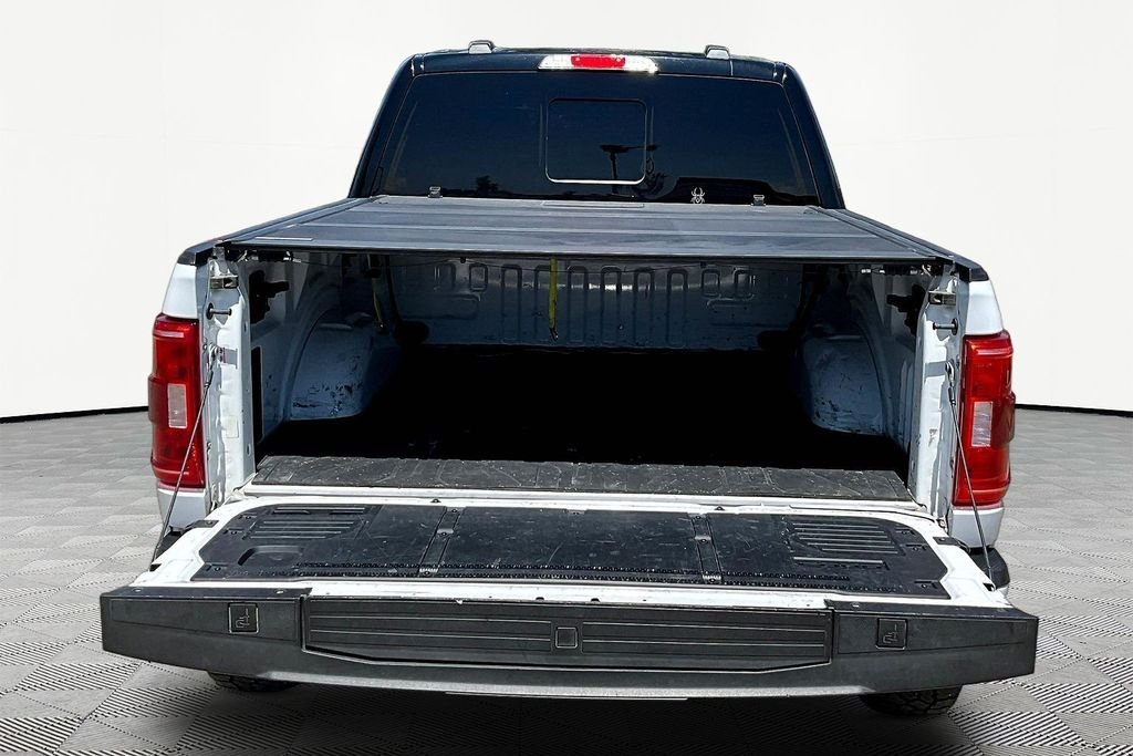 Used 2022 White Ford Lariat image 7
