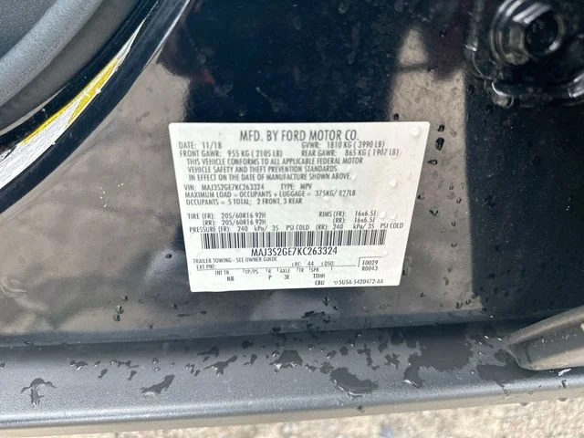 Used 2019 Black Ford SE image 36