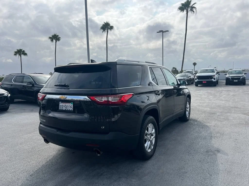 Used 2018 SABLE BROWN METALLIC Chevrolet LT Cloth image 5