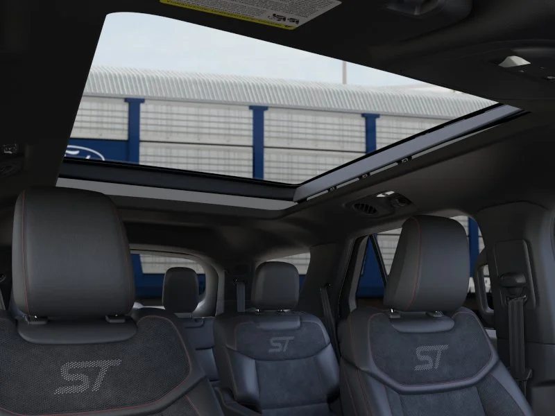 New 2026 Star White Metallic Tri-Coat Ford ST image 22