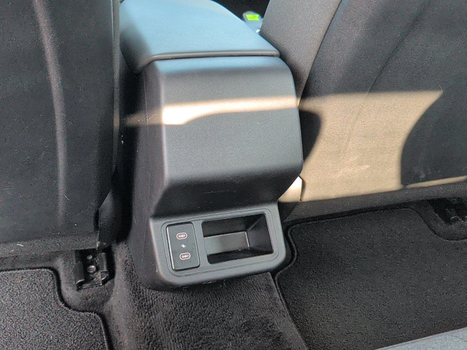 Used 2025 Steel Gray Kia LXS image 29