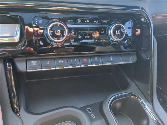 New 2026 Onyx Black GMC AT4 image 72