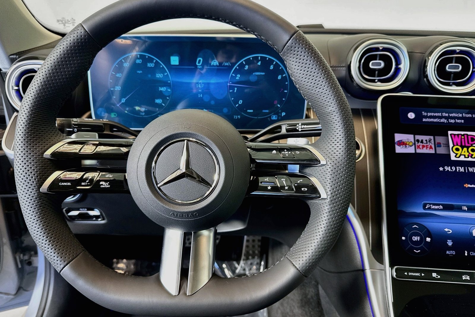 New 2026 Manufaktur Alpine Grey Mercedes-Benz C 300 image 11