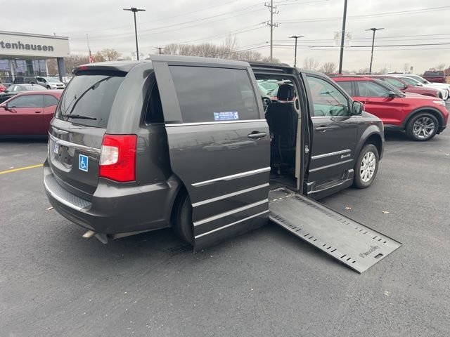 Used 2016 Gray Chrysler Touring image 10