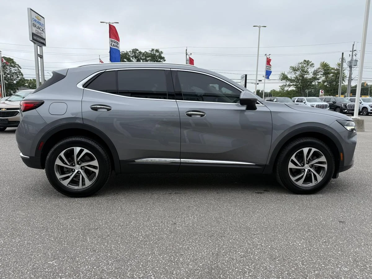 Used 2021 Grey Buick Essence Awd image 4
