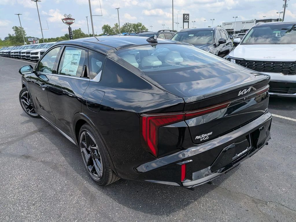 New 2026 Aurora Black Kia GT-Line image 32