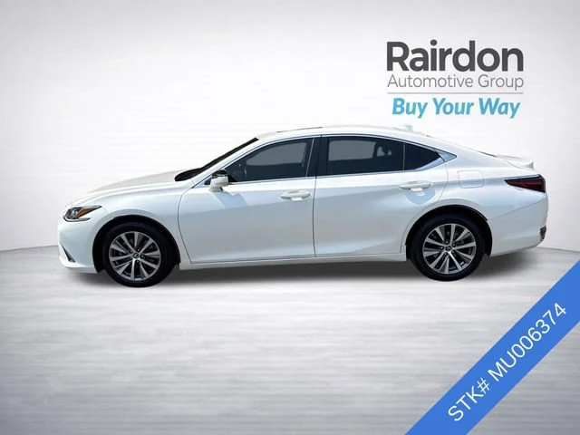 Used 2021 White Pearl Lexus ES 250 image 4