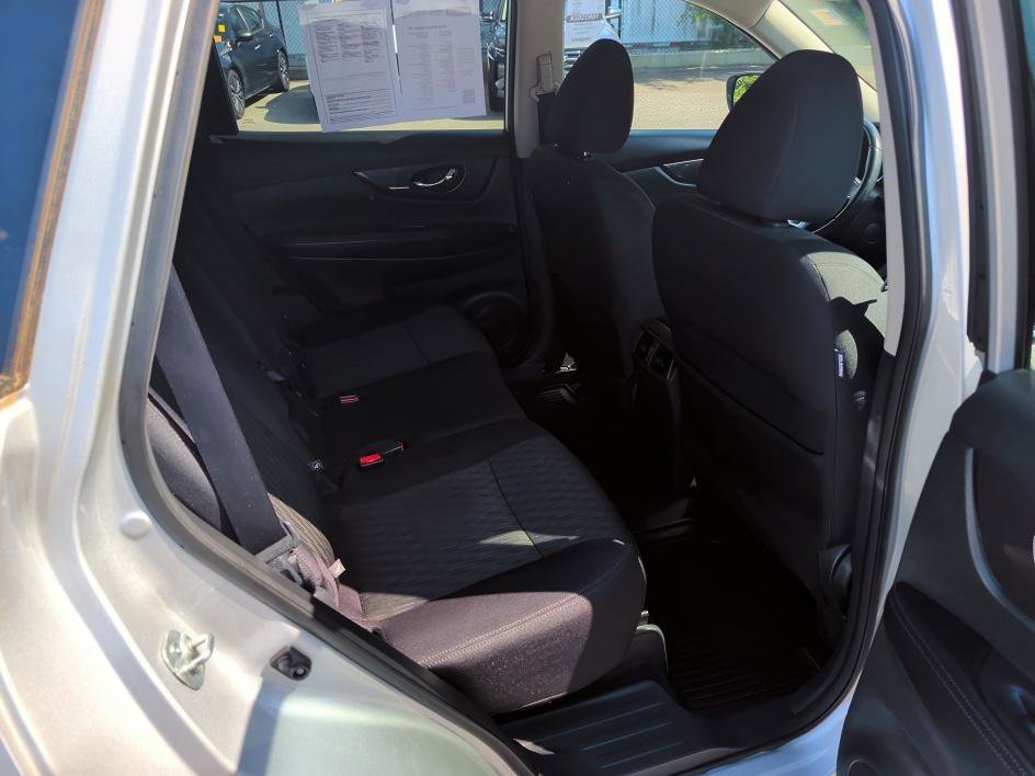 Used 2018 Brilliant Silver Nissan SV image 13