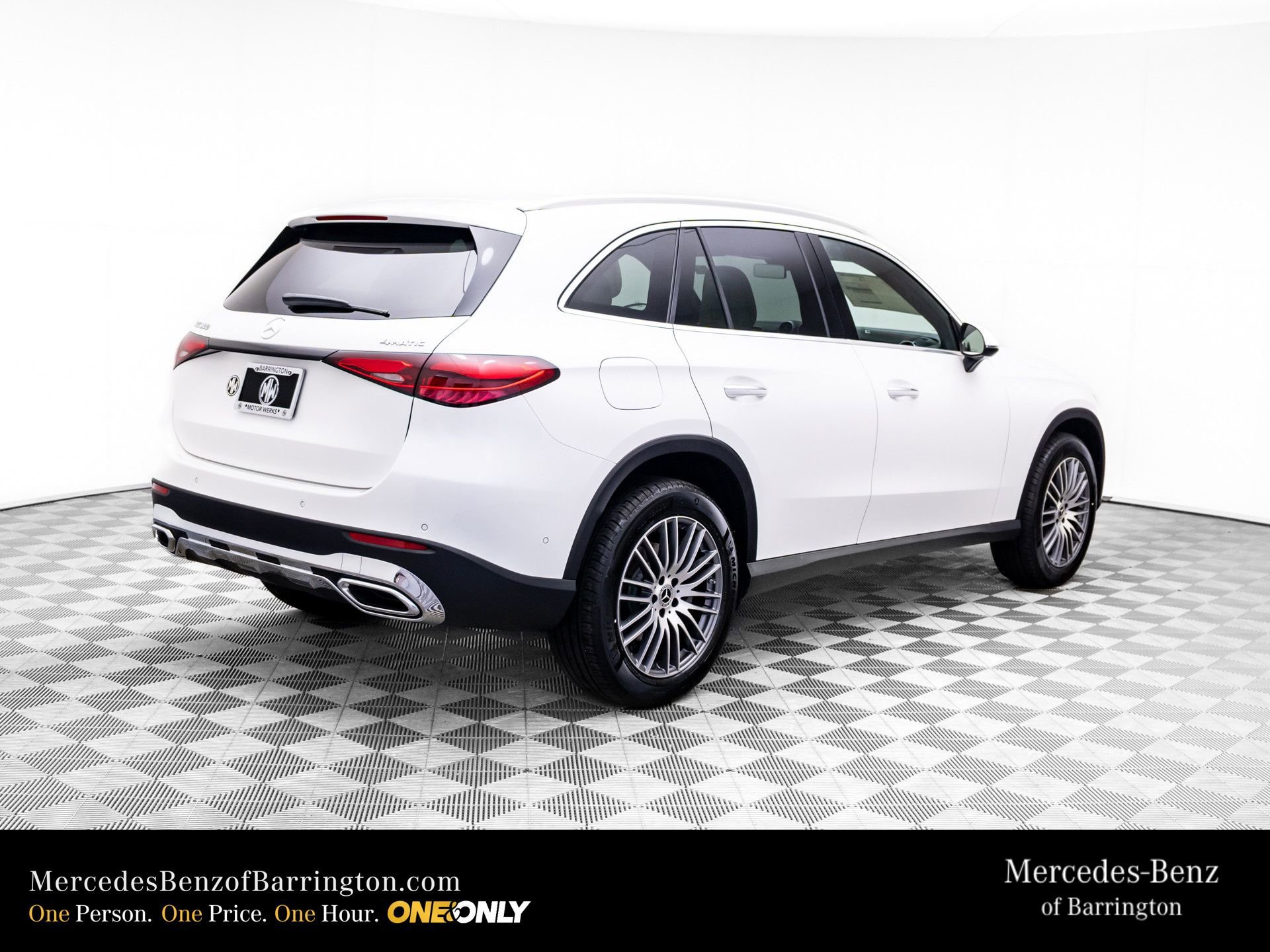 New 2026 Polar White Mercedes-Benz GLC 300 image 47