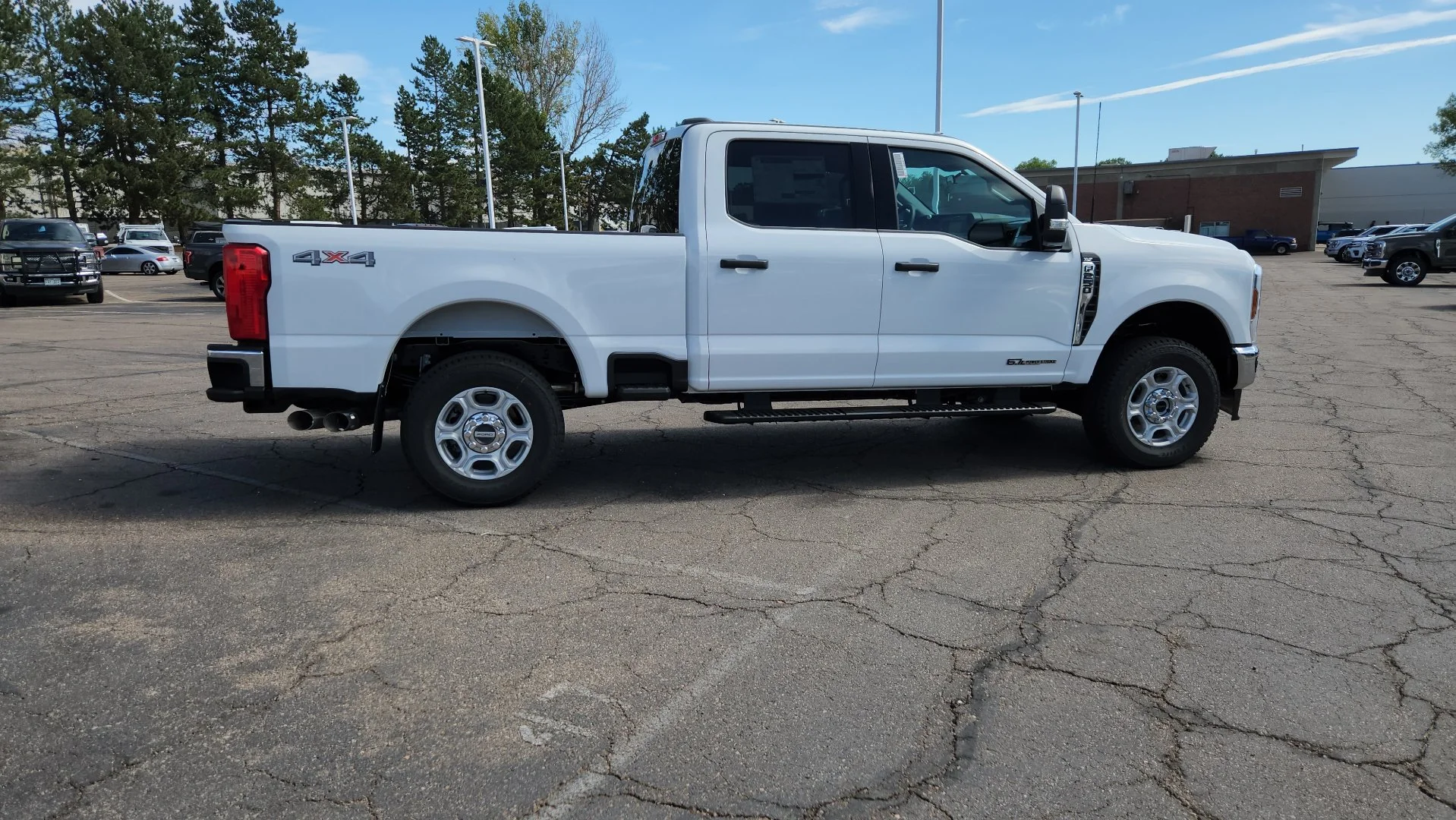 New 2026 Oxford White Ford XLT image 8
