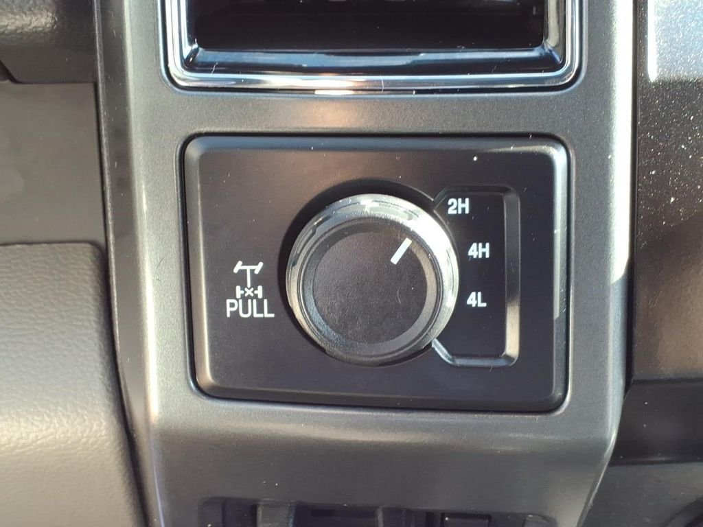 Certified Used 2022 Gray Metallic Ford XLT image 26
