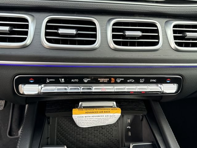 Used 2025 Black Mercedes-Benz GLE 580 image 17