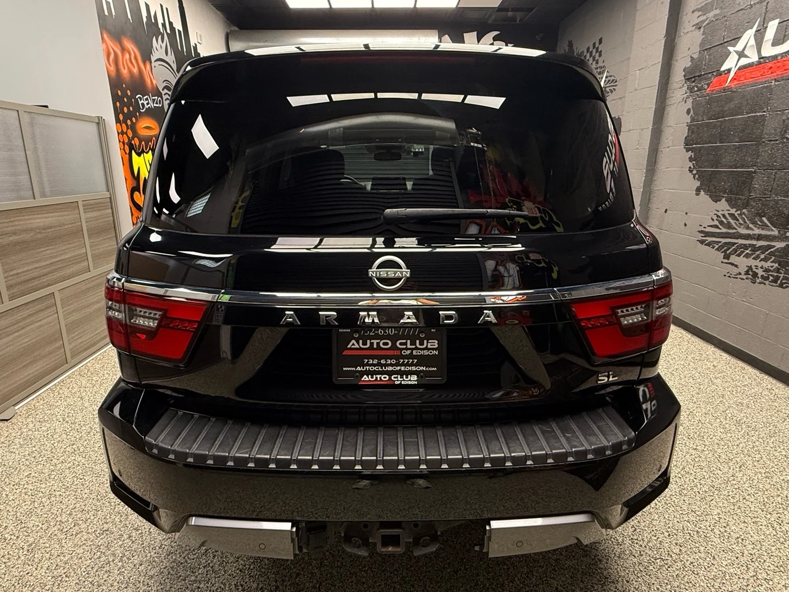 Used 2024 Super Black (kh3) Nissan SL image 5