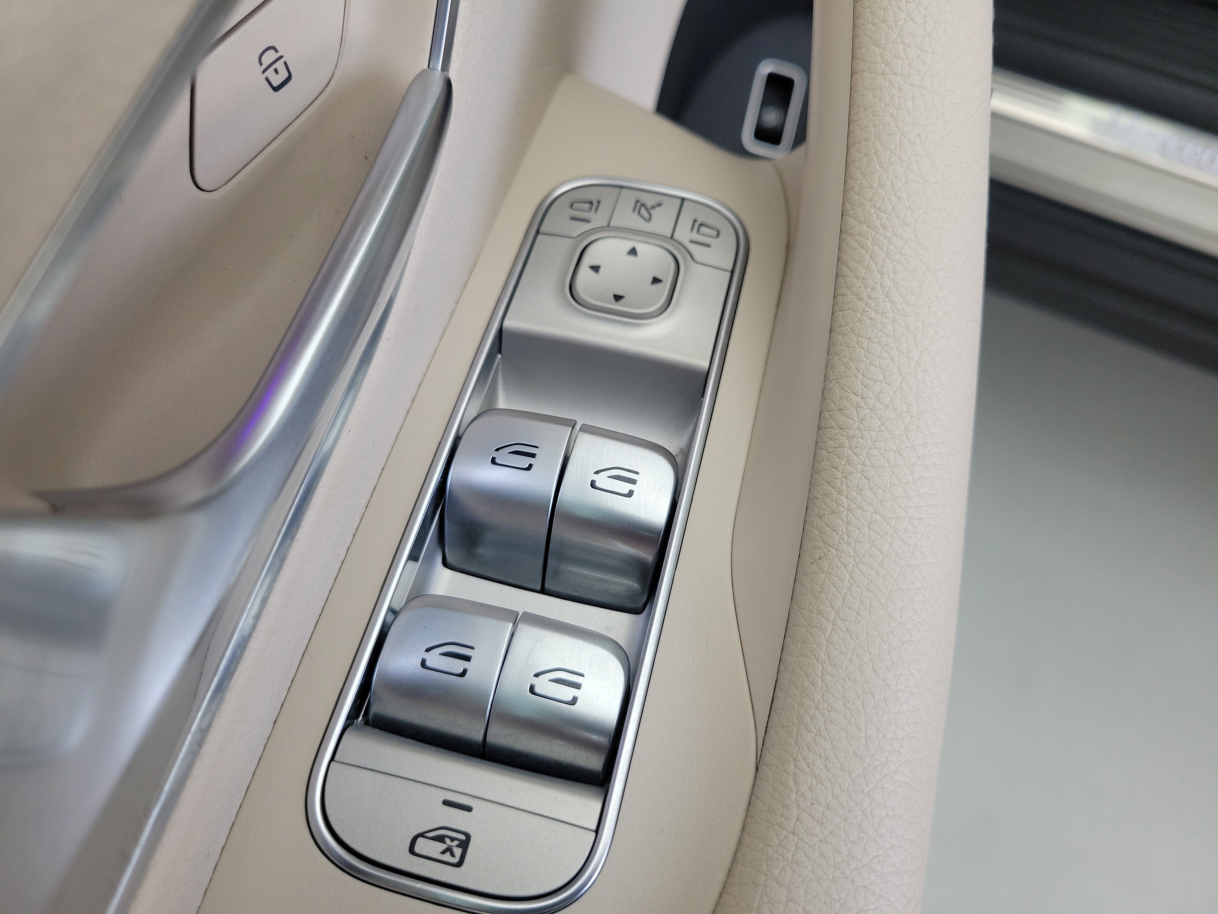 Used 2021 Mojave Silver Metallic Mercedes-Benz GLE 350 image 23