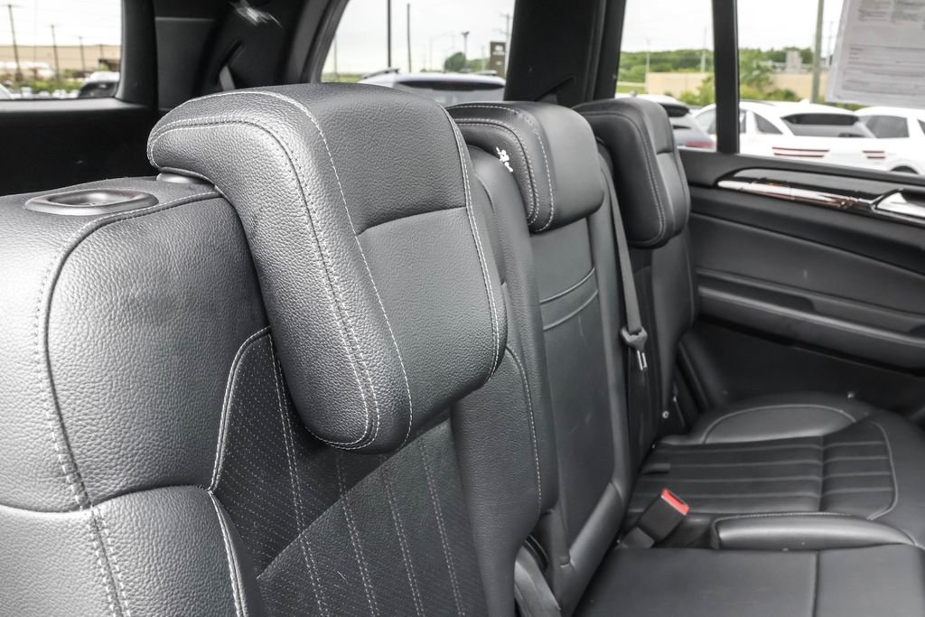 Used 2017  Mercedes-Benz GLS 450 image 35