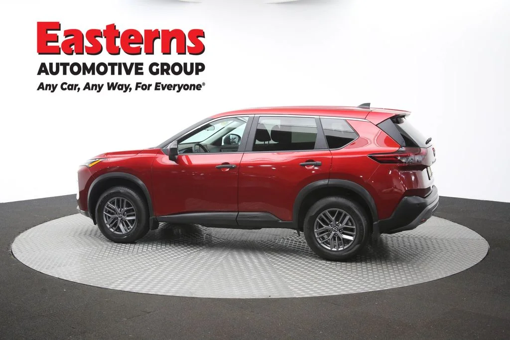 Used 2023 Red Nissan S image 63