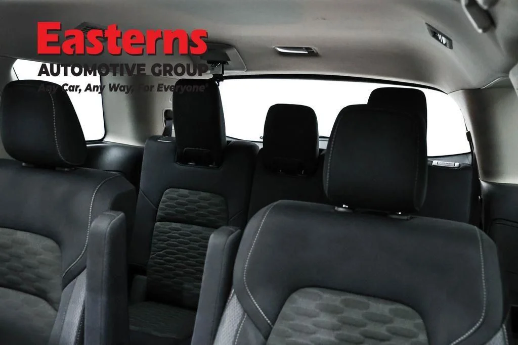Used 2023 Blue Nissan SV image 39