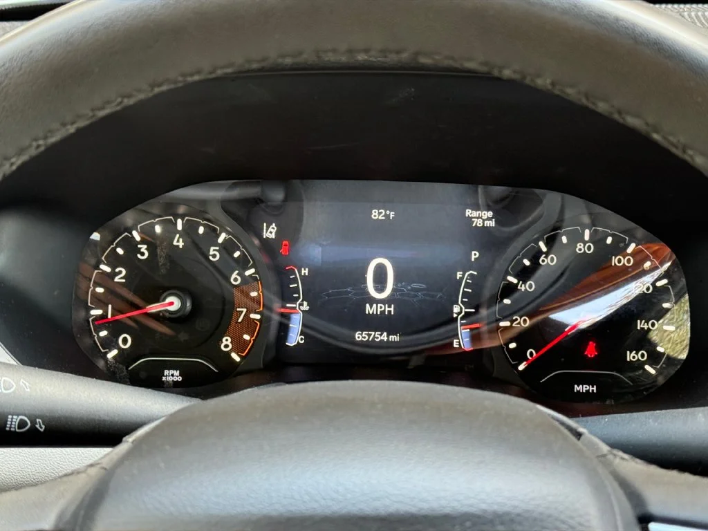 Used 2024 Silver Jeep Limited image 14