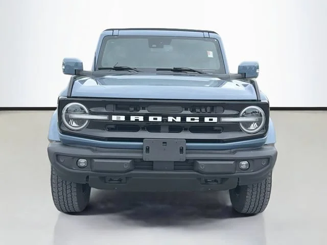 Used 2023 Azure Gray Metallic Tri-Coat Ford Outer Banks image 8