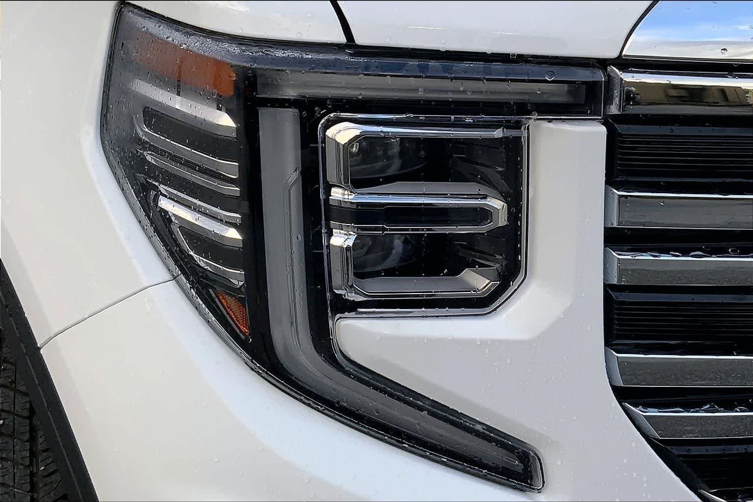 New 2026 Summit White GMC SLT image 12
