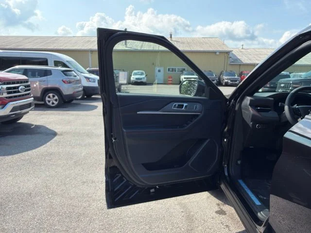 New 2026 Agate Black Metallic Ford ST-Line image 19