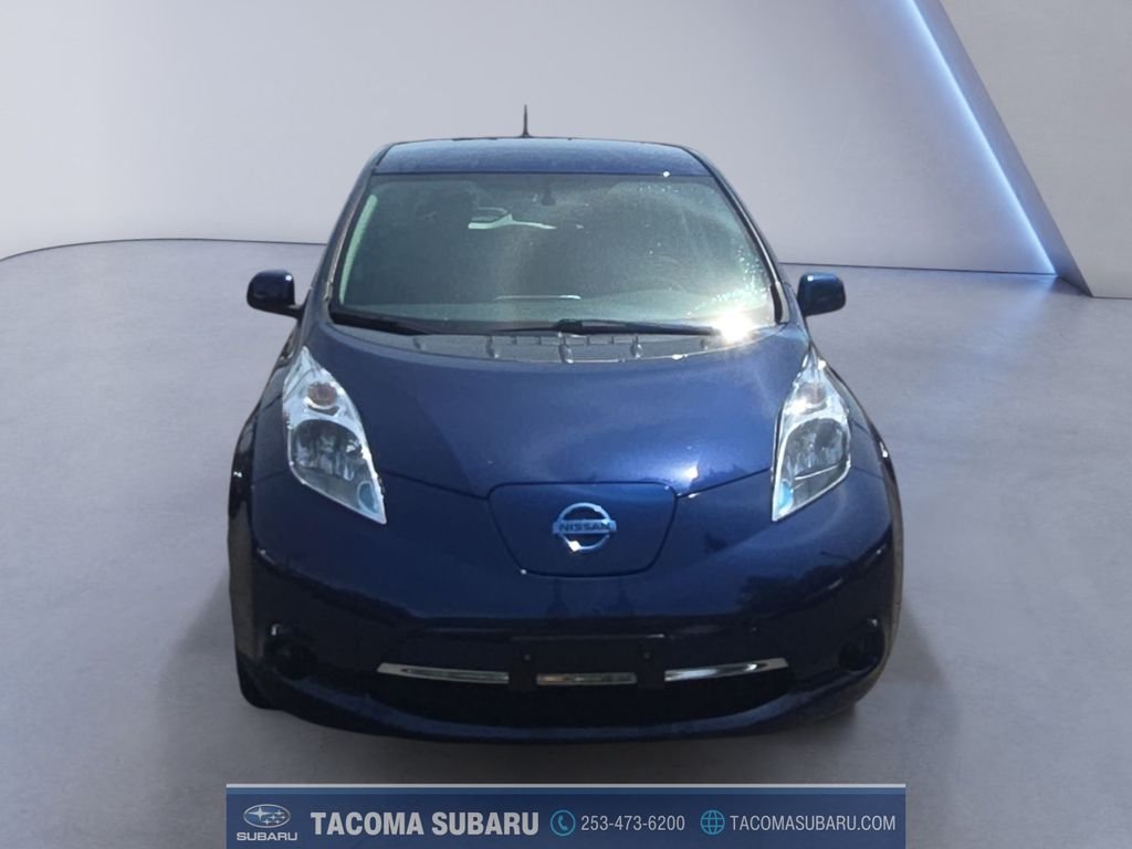 Used 2016 Blue Nissan SV image 8