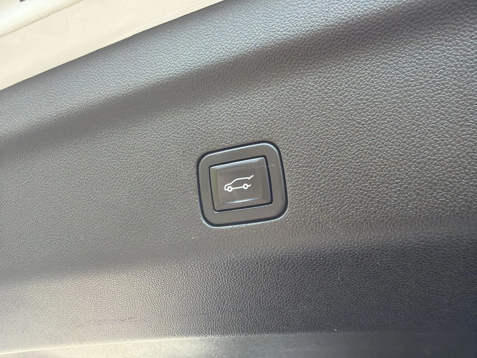 Used 2023 Summit White GMC SLT image 48