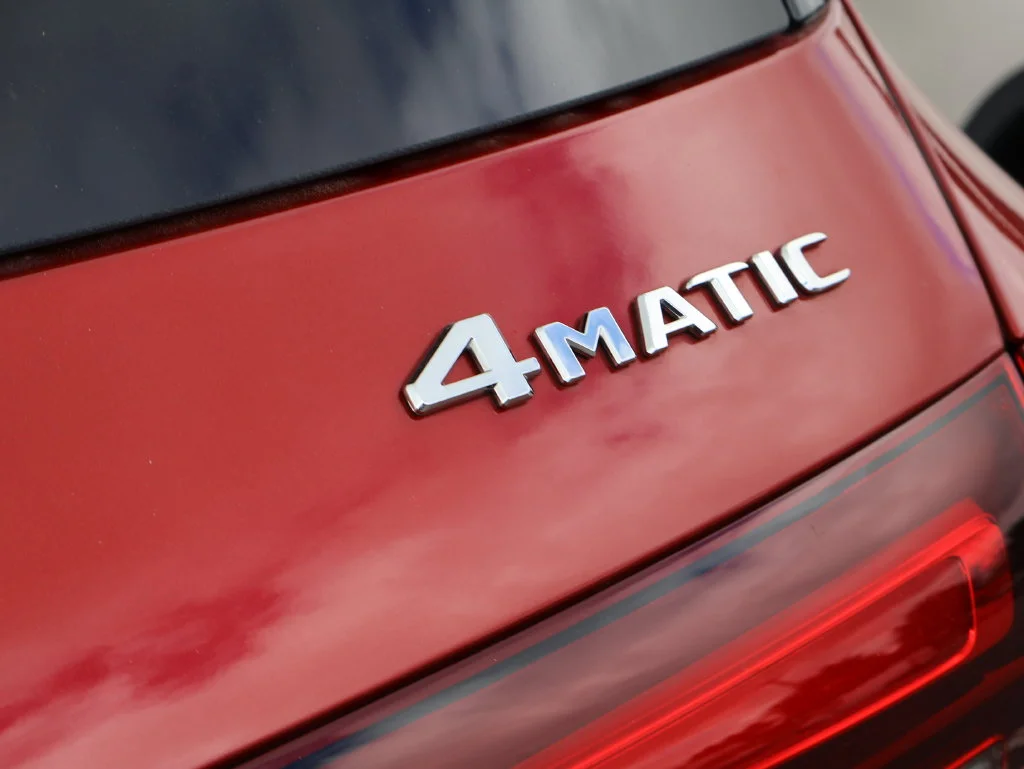 Used 2024 Red Mercedes-Benz GLE 450e image 16