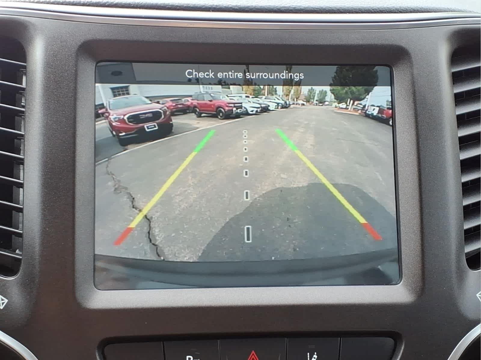 Used 2021 Olive Green Pearlcoat Jeep Trailhawk image 23