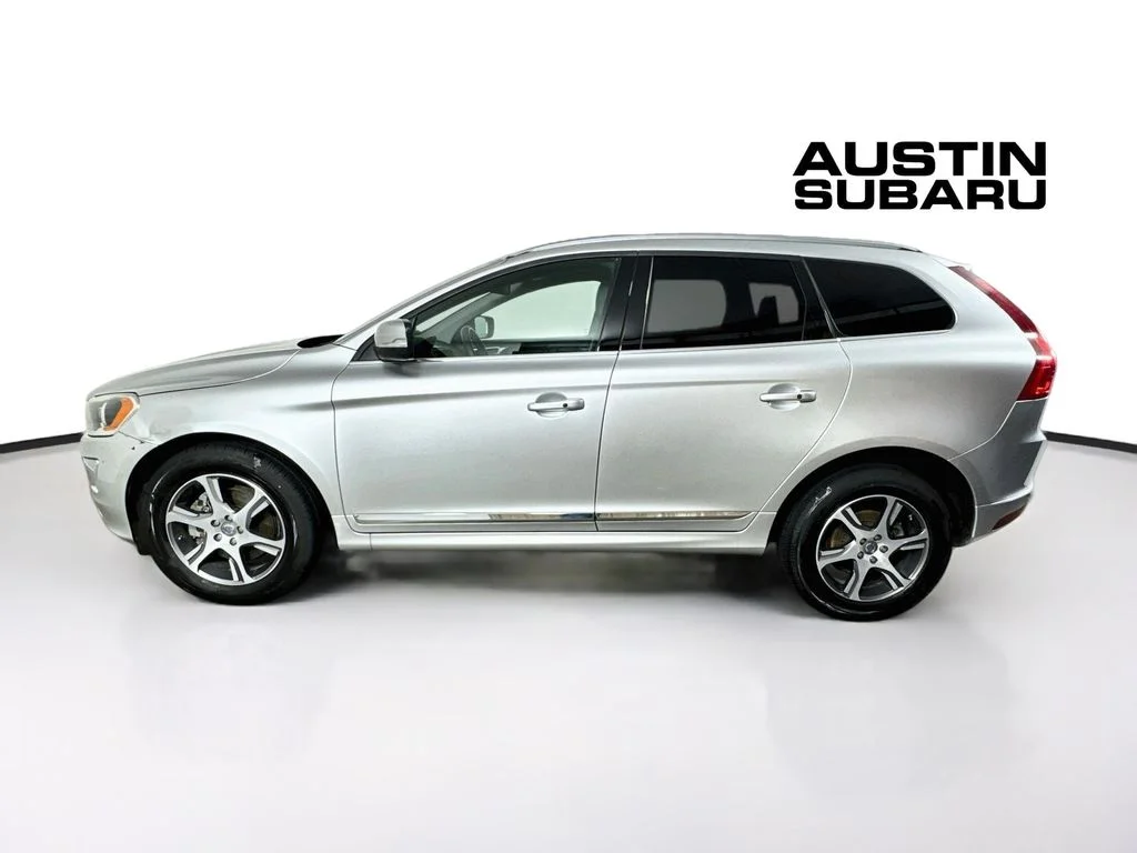 Used 2014 Silver Volvo  image 4