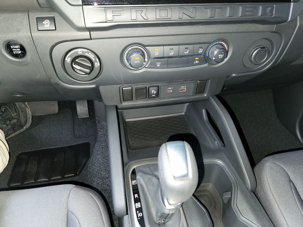 New 2026 White Nissan S 4x4 image 21
