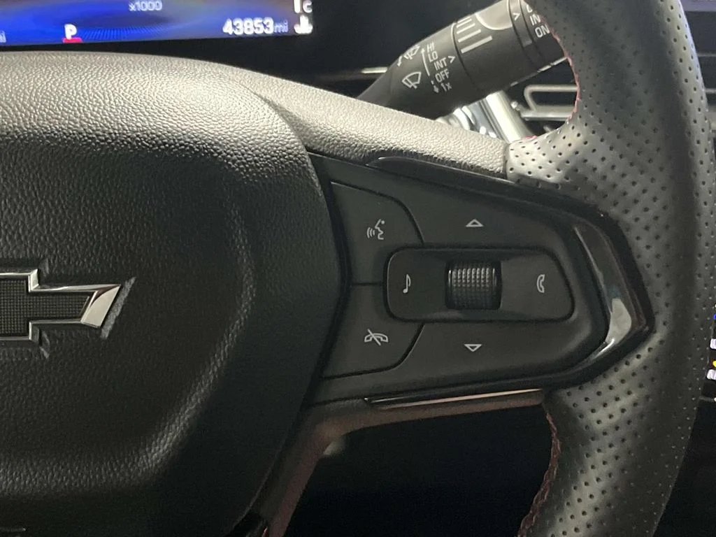 Used 2024 Fountain Blue Chevrolet 2RS image 18