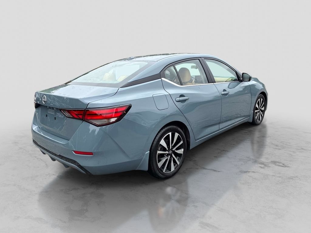 Used 2025 Gray Nissan SV image 7