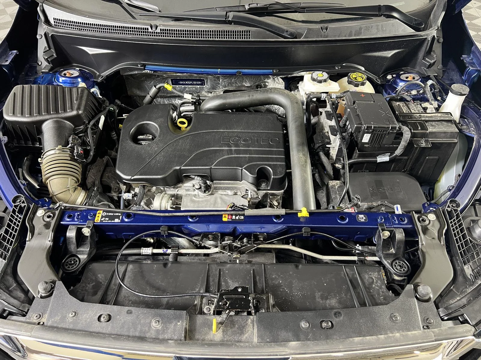 Used 2023 MARINE METALLIC GMC SLE image 30