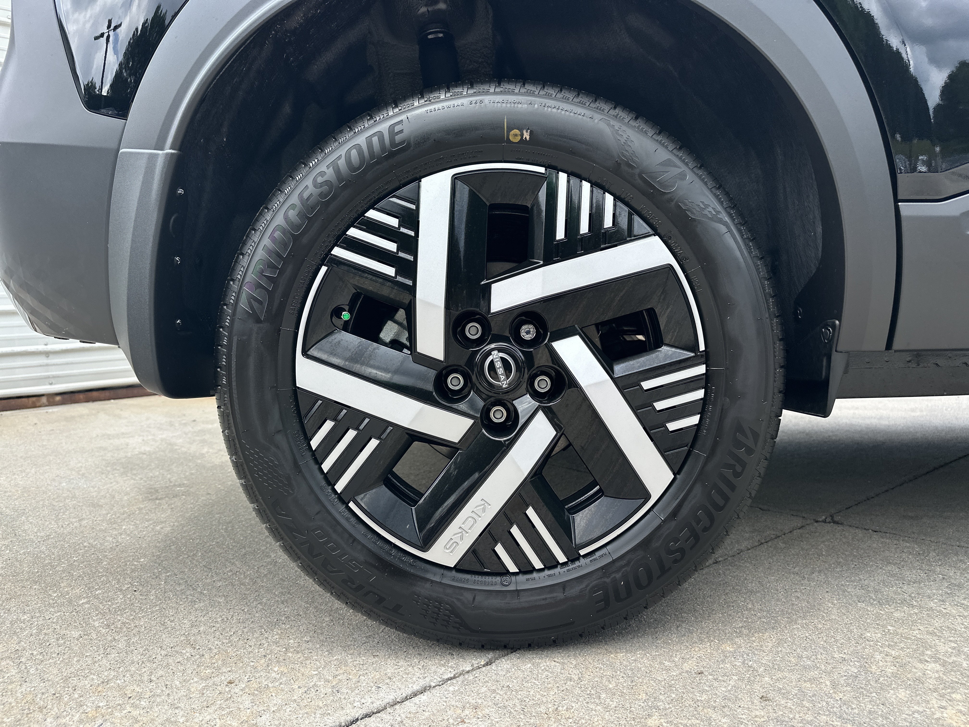 New 2026 Super Black Nissan SV image 18