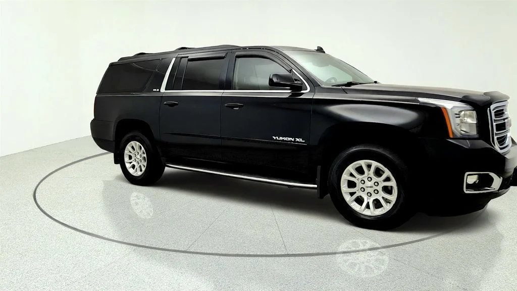 Used 2015 Onyx Black GMC 2WD 4dr SLE w/ HD Trailering Package image 3